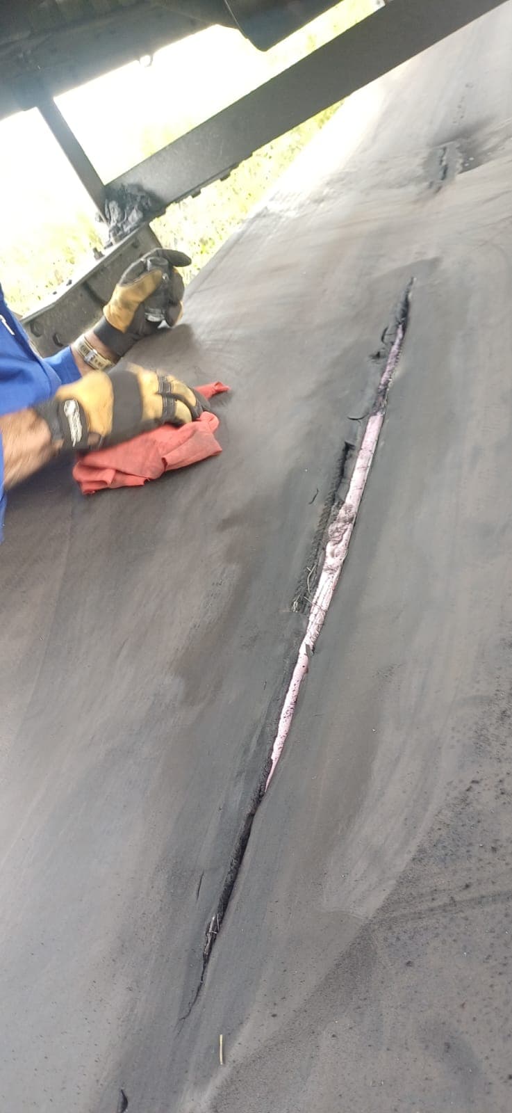 KK-Fix conveyor belt repair in the field — image 1